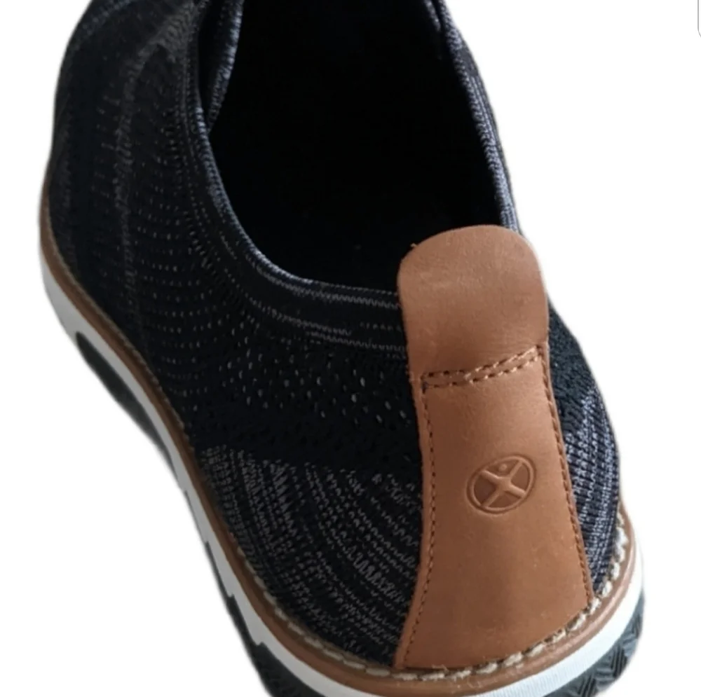 Hush Puppies Expert Wingtip Knit